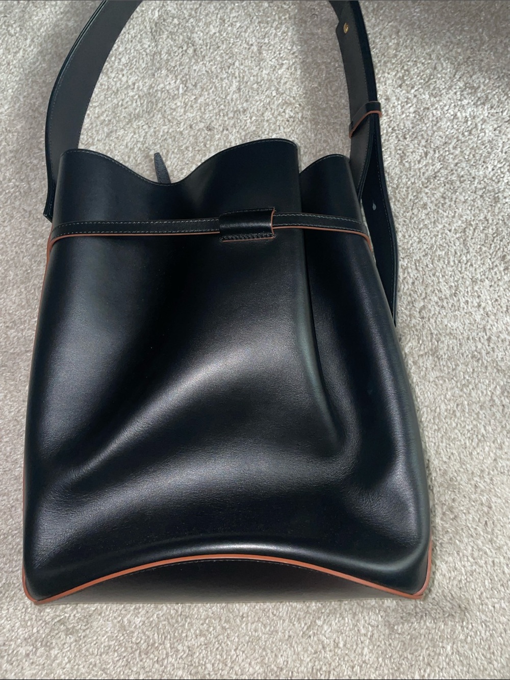 Neous Sigma Bucket Bag - Picture 6 of 9
